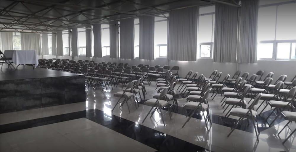 Hotel Ceo Морелия Экстерьер фото