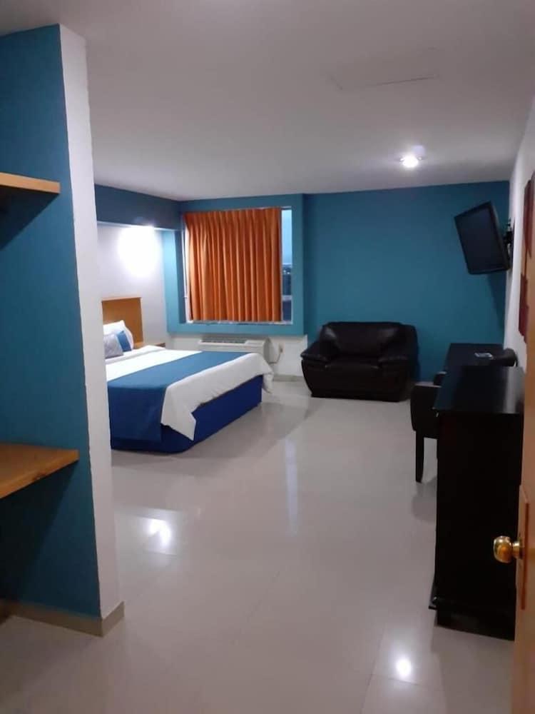 Hotel Ceo Морелия Экстерьер фото